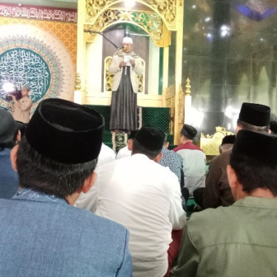 Khutbah Idul Adha Kakan Kemenag Bulukumba di Masjid Islamic Center Dato' Tiro