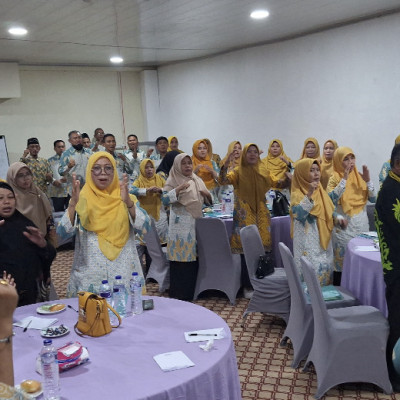 Kegiatan Kelompok Kerja Guru (KKG) MIN 2 Kota Makassar