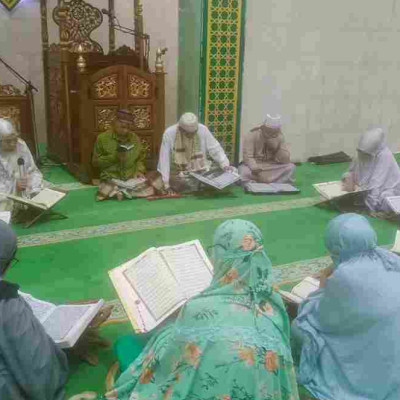 Penyuluh Agama KUA Kec. Watang Sawitto Aktif Bina Majelis Taklim di Masjid Taqwa Al Munawwarah