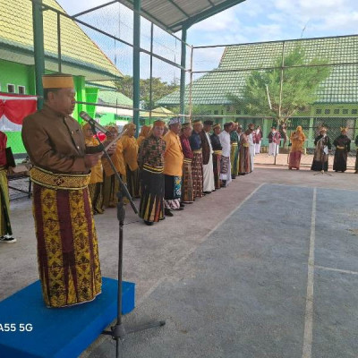 Suasana Kebhinnekaan Warnai Upacara Peringatan HUT Ke-79 R