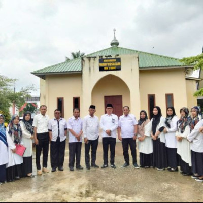 Dari Masa Lalu ke Masa Depan : Kabid Penmad Kanwil Kemenag Sulsel Tilik Kemajuan MIN 2 Bone