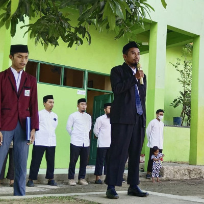 Kepsek Tingkat Ulya PPTQ An Nail Gowa : Santri Hebat, Mantap Ibadah, Prestasi dan Akhlaknya