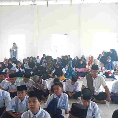 Rutinitas Shalat Dhuha di MTsN Pinrang Tetap Terjaga