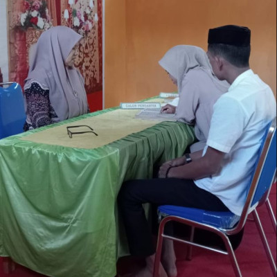 BIMWIN KUA Kec. Sinjai Borong, Calon Pengantin Ikuti Tes BTQ Bagi Capeng