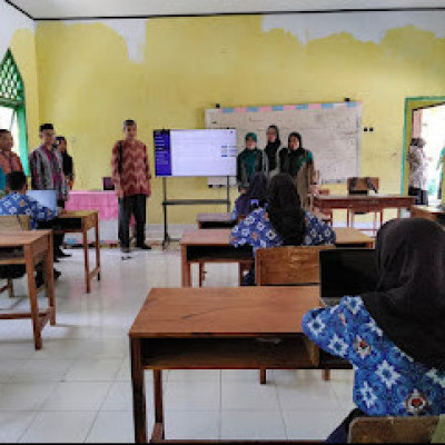 Kasi Penmad Kemenag Adakan Monitoring Pelaksanaan ANBK di MTsN 2 Selayar