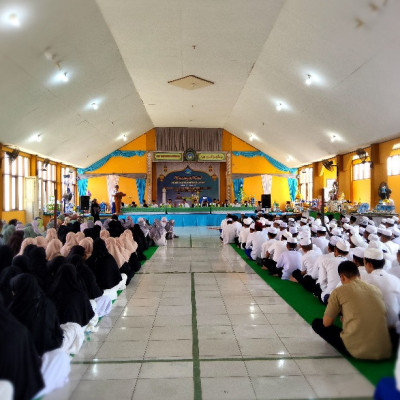 Suka Cita Peringatan Maulid Nabi Muhammad SAW 1446 H Di Ponpes Al-Junaidiyah Biru