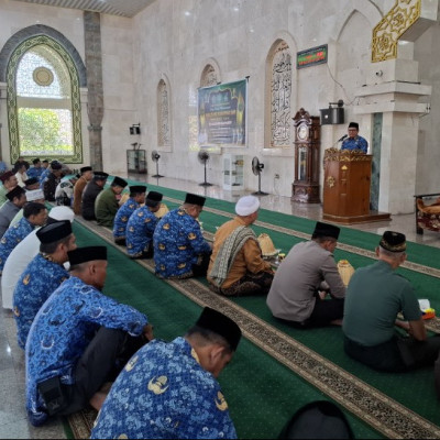 Maulid bersama Bupati, Kakankemenag Maros: “Mari Pererat Persaudaraan”