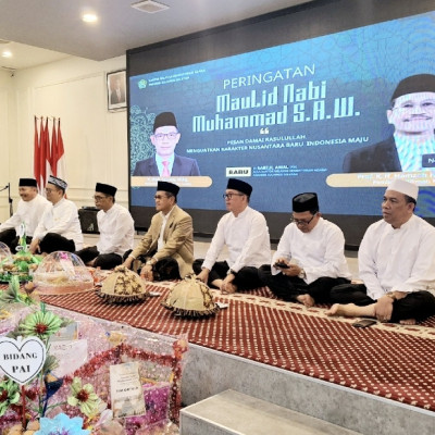 Teguhkan Kecintaan pada Rasulullah, Kanwil Kemenag Sulsel Laksanakan Peringatan Maulid Nabi Muhammad SAW