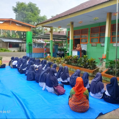 Bimbingan Ceramah Kreatif di MTs Sampeang: Bangun Pemahaman Kritis dan Analitis