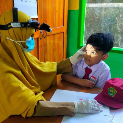 Penjaringan Kesehatan oleh UPT Puskesmas Biru di MIN 8 Bone