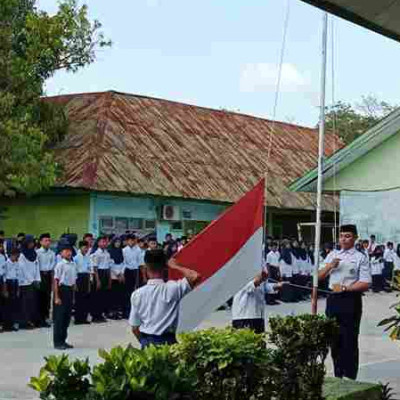 Upacara Bendera di MTsN Pinrang Berjalan Dengan Khidmat