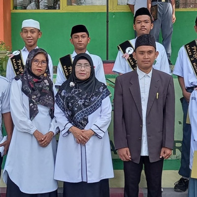 Simaan 1 Juz Tuntas, Tujuh Santri Tahfiz MAN 2 Kota Parepare Peroleh STK dan Selempang