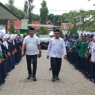 Kakan Kemenag Bone; Guru sebagai Agen Moderasi dan Pencipta Generasi Beradab