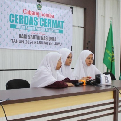 Final Lomba Cerdas Cermat Warnai Ketegangan