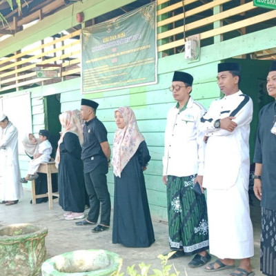 KUA Dua Boccoe Ikut Meriahkan Pawai HSN 2024 di MA As’adiyah Uloe