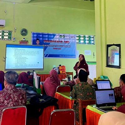 MTs Ma’had Hadits Al-Junaidiyah Biru Bone Gelar Diseminasi Hasil AKMI untuk Tingkatkan Kualitas Pendidikan