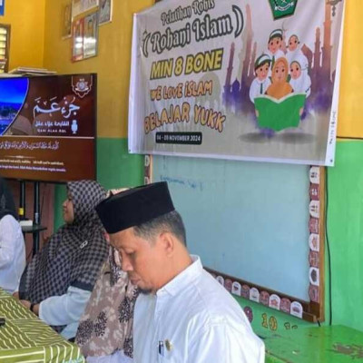 Kegiatan Rohis MIN 8 Bone Bentuk Generasi Berakhlak Mulia