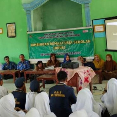 Bekali Pendidikan Remaja, KUA Bontomarannu Gelar BRUS di SMPN 3