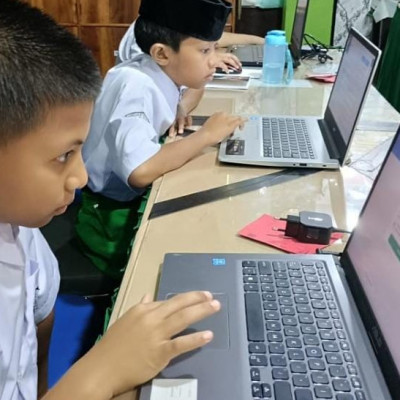 30 Siswa MIN 1 Gowa Ikuti ANBK, Masita Tegaskan Tidak Ada Kendala