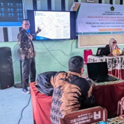 MAN Sidenreng Rappang Selenggarakan Pelatihan Penguatan Moderasi Beragama bagi Guru