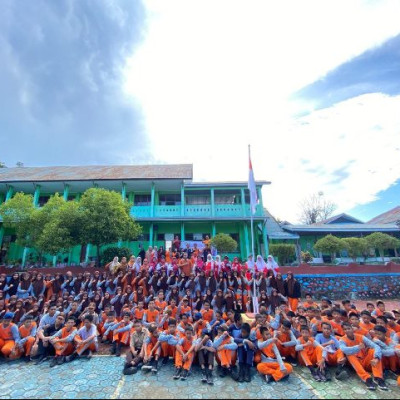 Perwosi Goes to School Berikan Nuansa Baru di Jumat Sehat MTsN 1 Sinjai