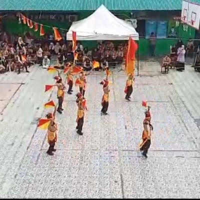 Penampilan Semaphore Dance MIN 8 Bone di LKP2M Memukau Dewan Juri