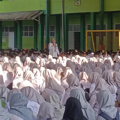 Hj. Suryani HP Laksanakan Pembinaan di MAN 2 Kota Makassar