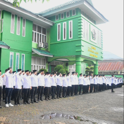 Kepala MAN 2 Bone Ikuti Upacara Hari Guru di Kantor Kemenag Bone