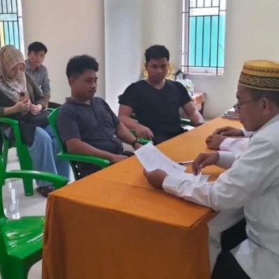 Warga Toraja Jadi Muallaf di KUA Bontomarannu