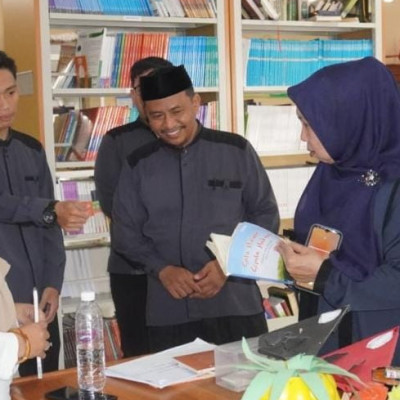 Asesor BAN-PDM Takjub dengan Kreativitas Santri PPTQ Imam Asy-syathiby Gowa