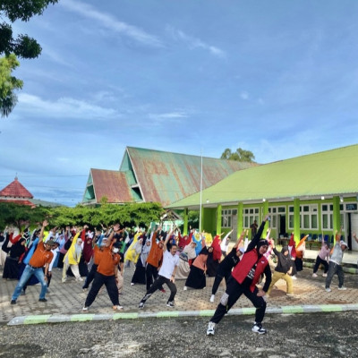 Seluruh Pegawai Kemenag Lutim Semangat Ikuti Senam Jasmani Meriahkan HAB ke 79