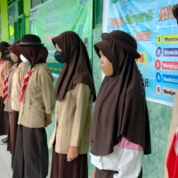 Peserta Didik MTsN 3 Sinjai Antusias Ikut Latihan Pramuka