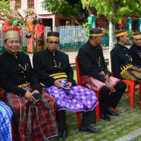 KASUBAG TU KEMENAG SELAYAR HADIRI RITUAL PENCUCIAN  BENDA-BENDA PUSAKA