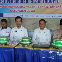 Giliran K3M Tsanawiyah diajak Ngopi Kepala Kantor Kemenag Gowa