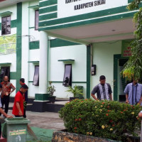 Untuk Mewujudkan Kebersihan,Keindahan Kemenag Sinjai Gelar Jumat Bersih