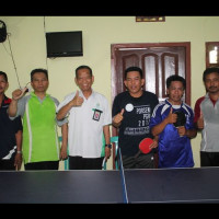 PORSENI HAB - Ahmad Idris Juara Tenis Meja Antar Karyawan Kemenag Barru