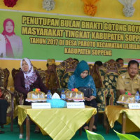 Kakan Kemenag Soppeng Pimpin Doa Penutupan BBGRM Tahun 2017